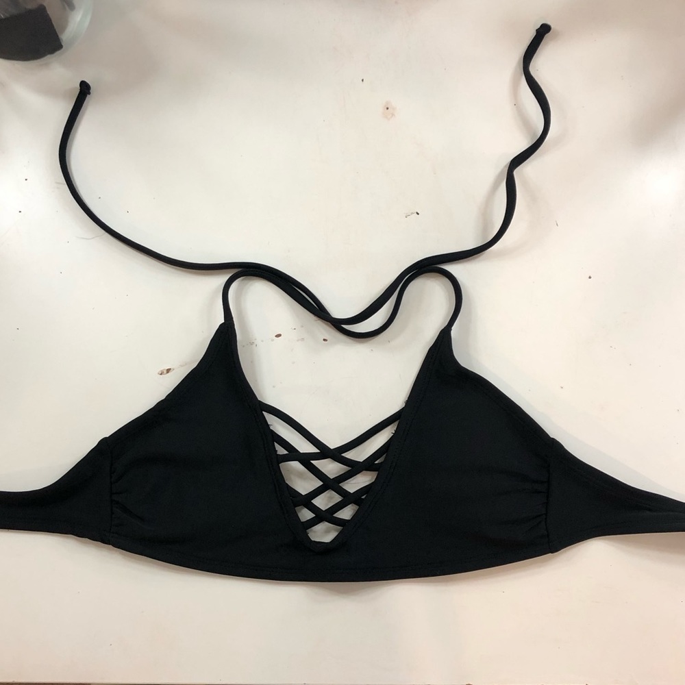 Black bikini top